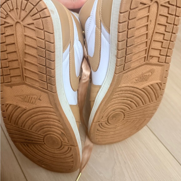 Nike Jordan Sneakers - Picture 5 of 7